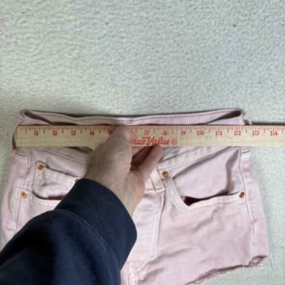 Levis 501 Denim Shorts Womens sz 24 Waist Pink Button Fly Cut Off Raw Hem - Picture 6 of 15